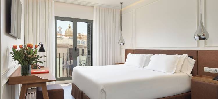 巴塞罗那H10优尼沃斯酒店(H10 Universitat Hotel Barcelona)图片