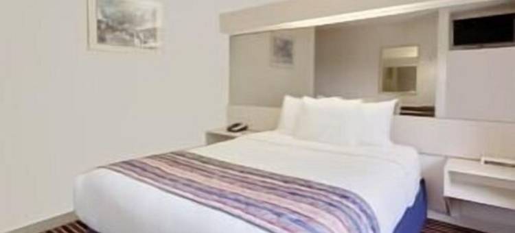 麦迪逊东麦客达温德姆酒店(Microtel Inn & Suites by Wyndham Madison East)图片