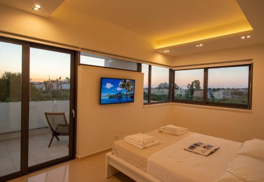 Luxury Villa Mirror - 200Meters from the BeachHotel Overview