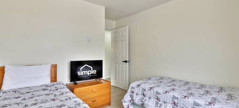 Heated Indoor Pool and Cozy Living Space - Exquisite Mountain Retreat图片