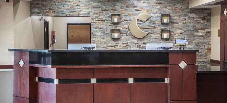 舒适酒店及套房哈钦森(Comfort Inn & Suites)图片