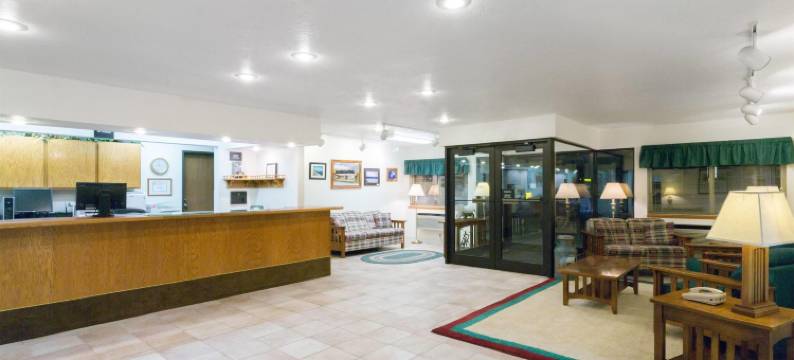 温德姆速8-蒙彼利埃(Super 8 by Wyndham Montpelier)图片