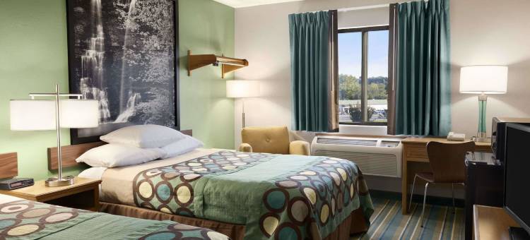 贝茨维尔速8酒店(Super 8 by Wyndham Batesville)图片