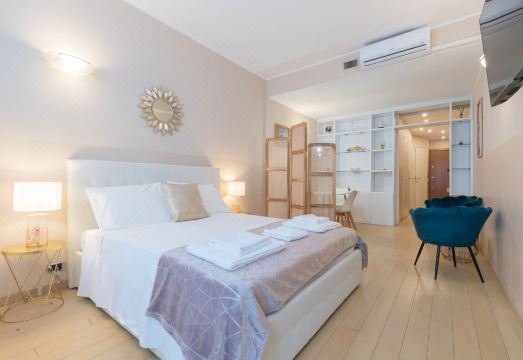 Milan Retreats Duomo Suites Beauty & Spa Hotel Overview