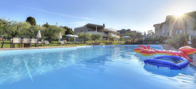 贝拉酒店及餐厅(BELLA HOTEL & LEISURE)图片