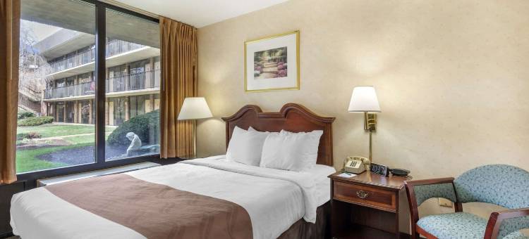 泰森斯角品质酒店(Quality Inn Vienna - Tysons Corner)图片