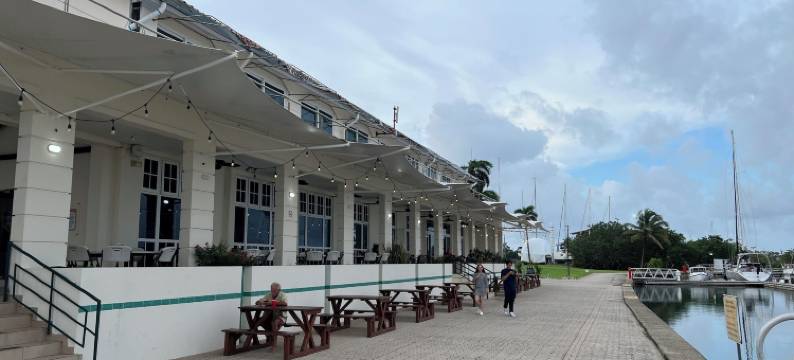 肖特湾码头酒店(Marina Hotel at Shelter Bay)图片