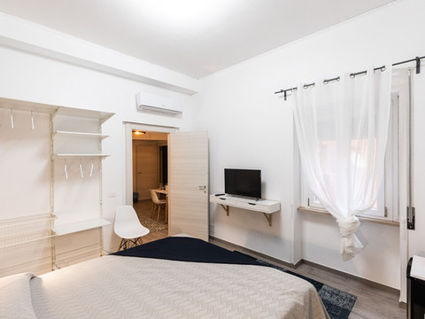 布鲁蒂亚母子酒店