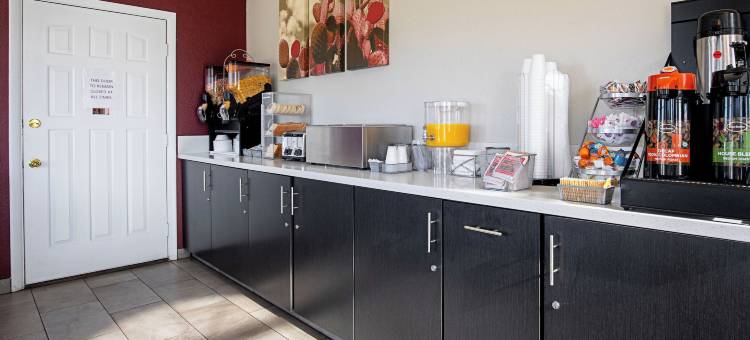 金曼温德姆贝蒙特酒店(Baymont by Wyndham Kingman)图片