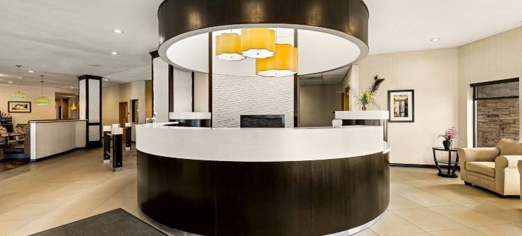 印第安纳波利斯机场索尼斯塔精品酒店(Sonesta Essential Indianapolis Airport)图片