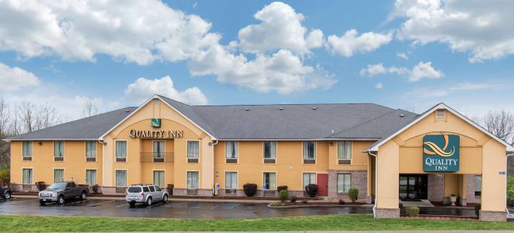 布卢明顿品质酒店-近大学(Quality Inn Bloomington Near University)图片