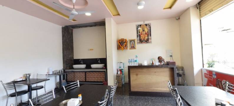 拉迪卡旅馆酒店(Hotel Radhika Inn)图片