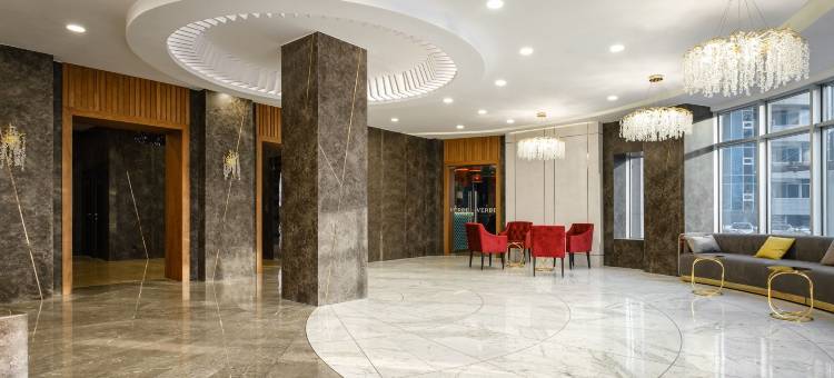 大米多姆酒店(Grand Mildom Hotel)图片