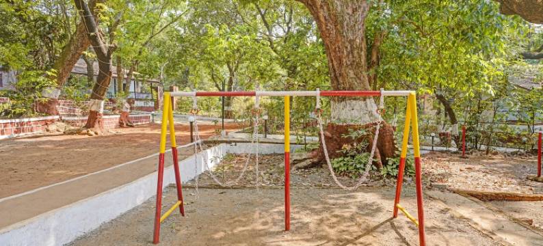 Treebo 塞西尔度假村，距离马瑟兰火车站600米(Treebo Cecil Resort, 600 Mtrs from Matheran Railway Station)图片