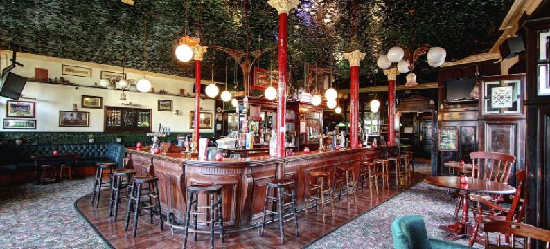 比肯平原酒店(Beaconsfield Hotel)图片