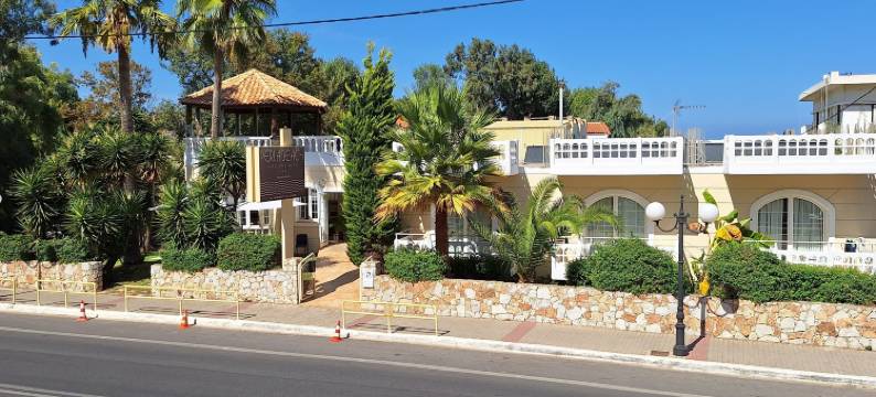 佩尔拉海滩(Perla Beach)图片