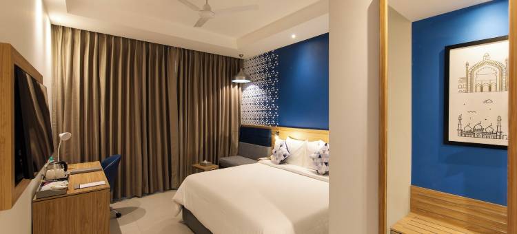 Hometel Alambagh Lucknow图片