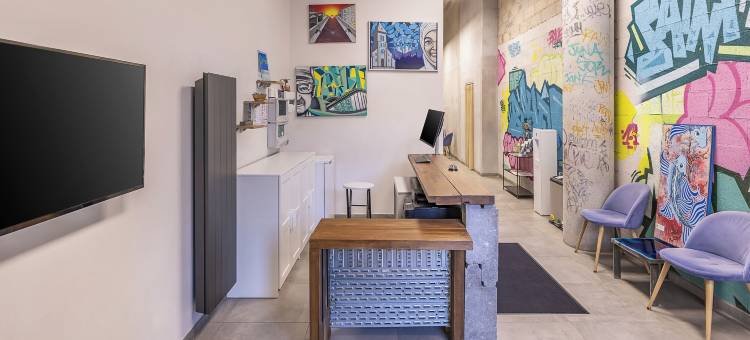 巴黎圣旺贝斯特韦斯特 11BAUER 酒店(Best Western 11Bauer Paris Saint-Ouen)图片