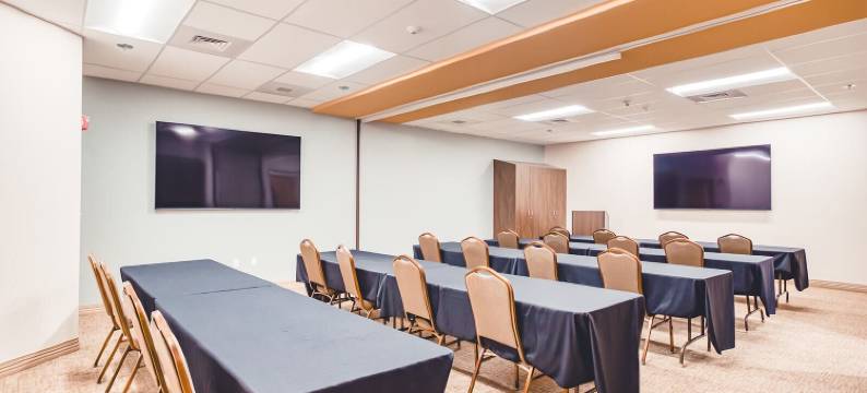 博讷维尔温泉度假村及水疗中心(Bonneville Hot Springs Resort & Spa)图片