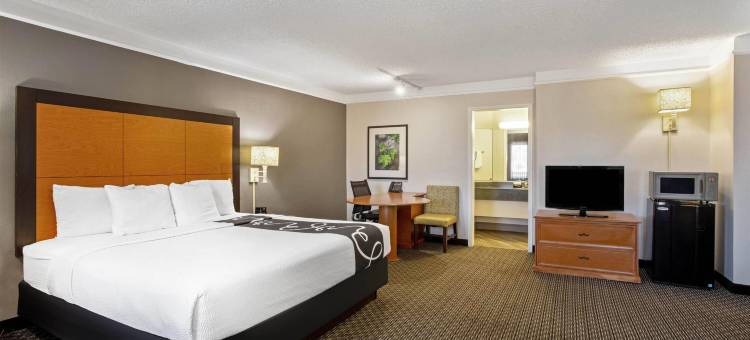 图森东拉昆塔温德姆酒店(La Quinta Inn by Wyndham Tucson East)图片