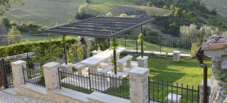 Apartment in Petrella Guidi with Garden Views图片