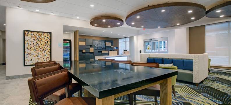 密尔沃基市中心洲际智选假日酒店(Holiday Inn Express MILWAUKEE DOWNTOWN by IHG)图片