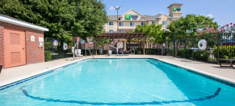 洲际智选假日套房酒店达拉斯-大草原城I-20(Holiday Inn Express & Suites DALLAS - GRAND PRAIRIE I-20 by IHG)图片