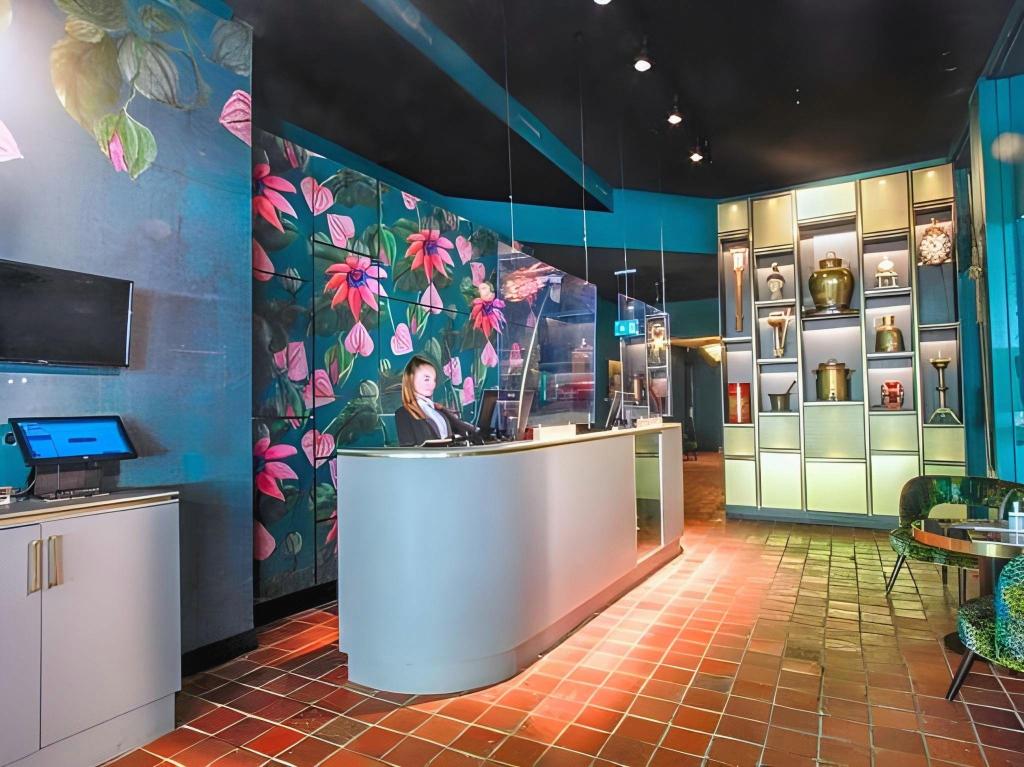 Ambassador City Centre HotelOver view