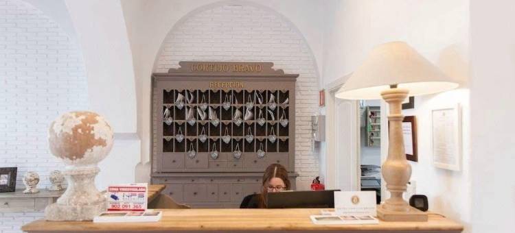 勇敢庄园 B 布酒店(B Bou Hotel Cortijo Bravo)图片