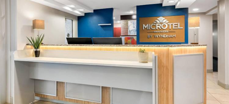 格林维尔麦客达套房酒店(Microtel Inn & Suites by Wyndham Greenville / Woodruff Rd)图片