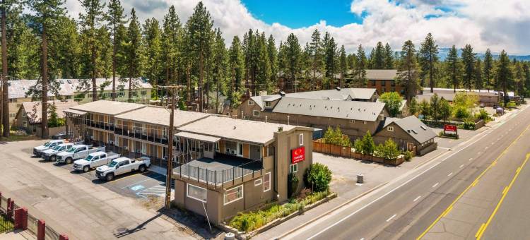 天堂村区伊克诺套房酒店(Econo Lodge Inn & Suites Heavenly Village Area)图片