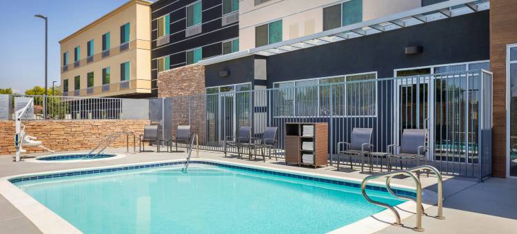 弗雷斯诺北部肖大道万枫酒店及套房(Fairfield Inn & Suites Fresno North/Shaw Avenue)图片