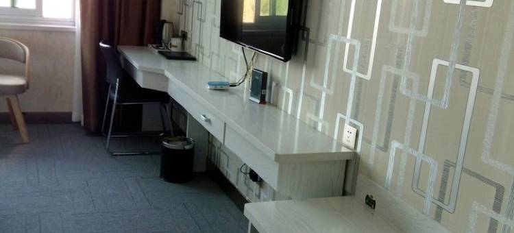 速8酒店(鄯善火车站镇吐哈油田店)图片