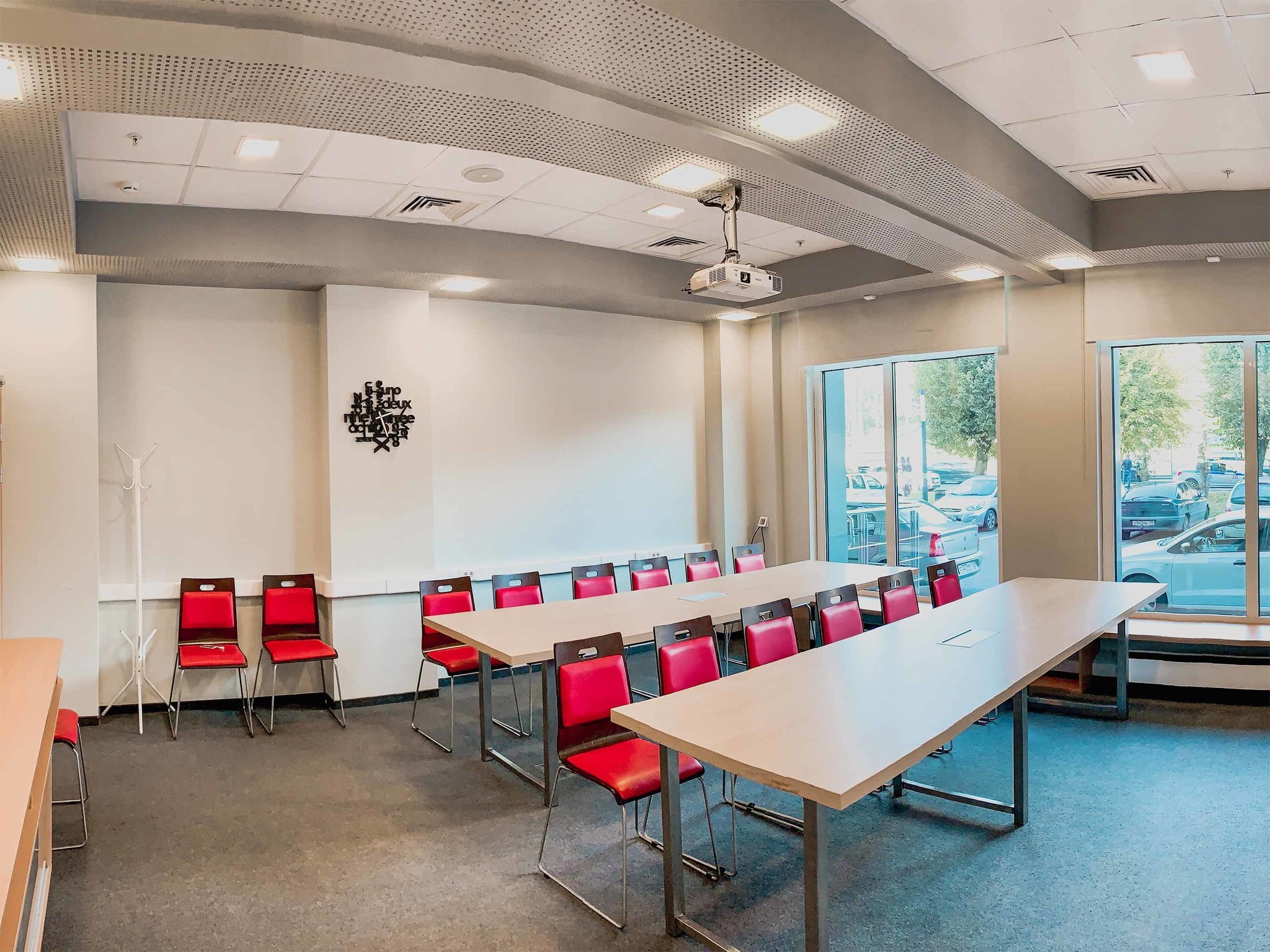 Ibis Kaliningrad Tsentr HotelOver view