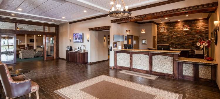 弗拉特黑德湖贝斯特韦斯特优质套房酒店(Best Western Plus Flathead Lake Inn and Suites)图片