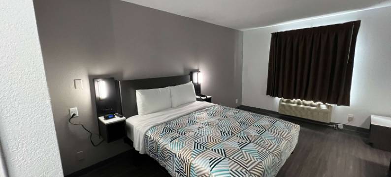 东德梅因阿尔图纳6号汽车旅馆(Motel 6 Altoona, IA - des Moines East)图片