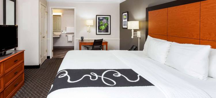 拉雷多I-35拉昆塔温德姆酒店(La Quinta Inn by Wyndham Laredo I-35)图片