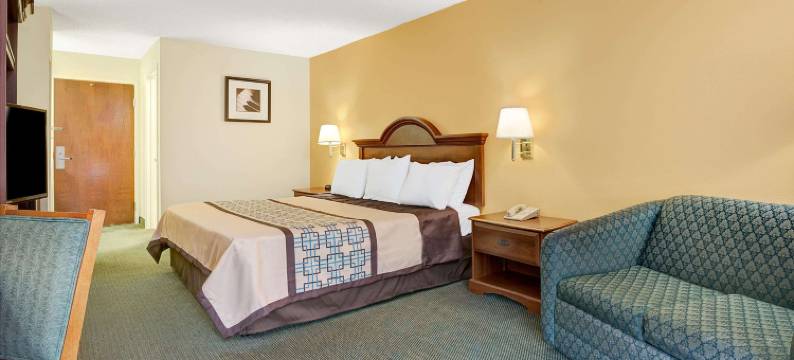 伯灵顿东戴斯酒店(Days Inn by Wyndham Burlington East)图片