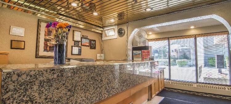 伊克诺旅馆村(Econo Lodge Motel Village)图片