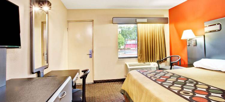 基西米/大门/奥兰多地区速 8 酒店(Super 8 by Wyndham Kissimmee/Maingate/Orlando Area)图片