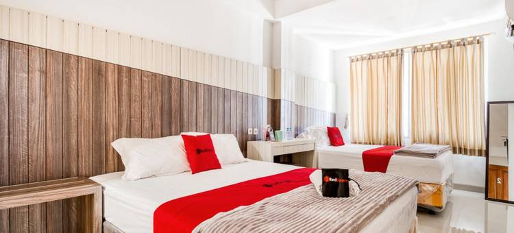 红多兹酒店-近泗水UNTAG(RedDoorz Near Untag Surabaya)图片