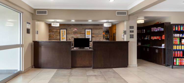 萨斯喀彻温堡贝斯特韦斯特优质套房酒店(Best Western Plus Fort Saskatchewan Inn  Suites)图片