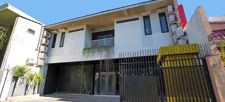 OYO 1293 Claudya Residence图片