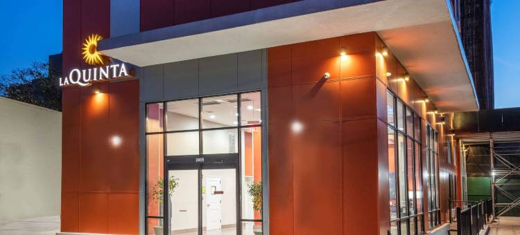 长岛市拉昆塔温德姆套房酒店(La Quinta Inn and Suites by Wyndham Long Island City)图片