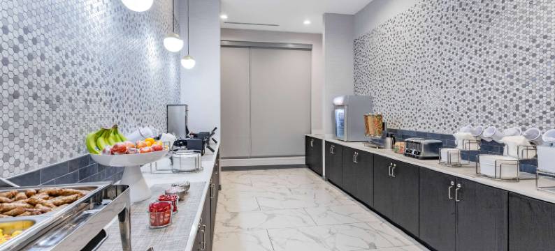 拉昆塔温德姆套房酒店南本德圣母大学区(LaQuinta Suites by Wyndham South Bend Notre Dame Area)图片