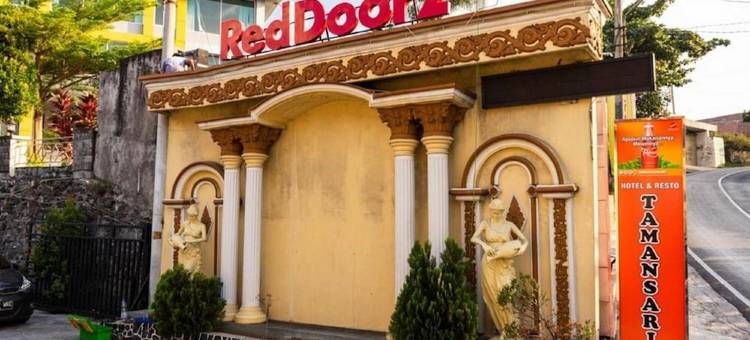 金巴兰邦顿冈市场附近瑞德多兹酒店(RedDoorz Near Jimbaran Market Bandungan)图片