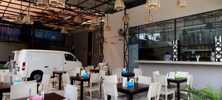 红多兹Plus酒店@卡布克商业区(RedDoorz Plus @ Kapuk Business Park)图片