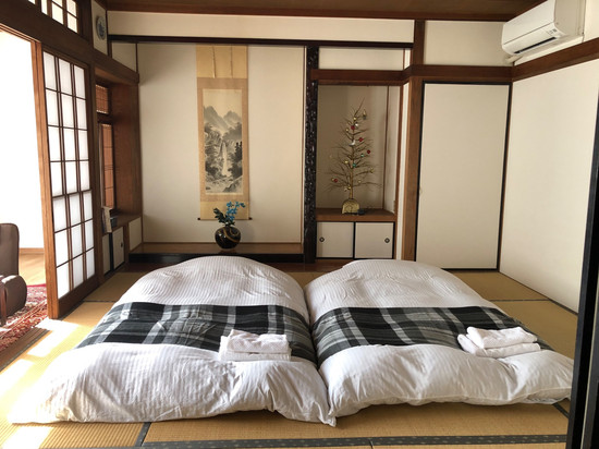 Ushizu Small Castle cottage