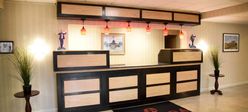 三角-提科华美达酒店(Ramada by Wyndham Triangle/Quantico)图片