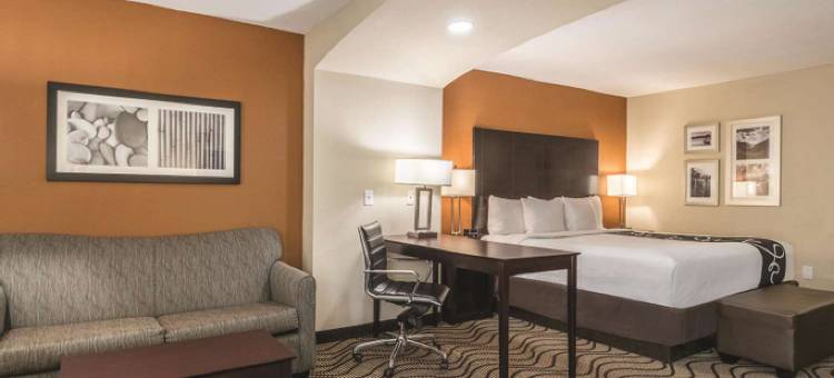 诺克斯维尔佩普米尔拉昆塔温德姆套房酒店(La Quinta Inn & Suites by Wyndham Knoxville Papermill)图片